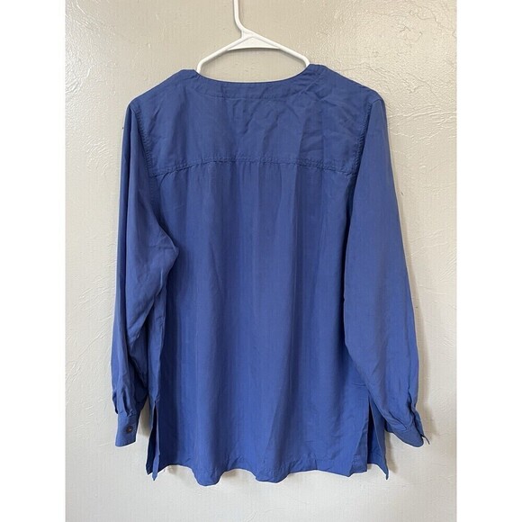 90s Lord & Taylor Silk Blue Button Down Blouse Tailored Size Medium Shirt Top - Picture 3 of 9